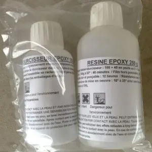 Kit EPOXY 250g Stratification et glaçage anti uv Accessoires Kit EPOXY 250g Stratification et glaçage anti uv