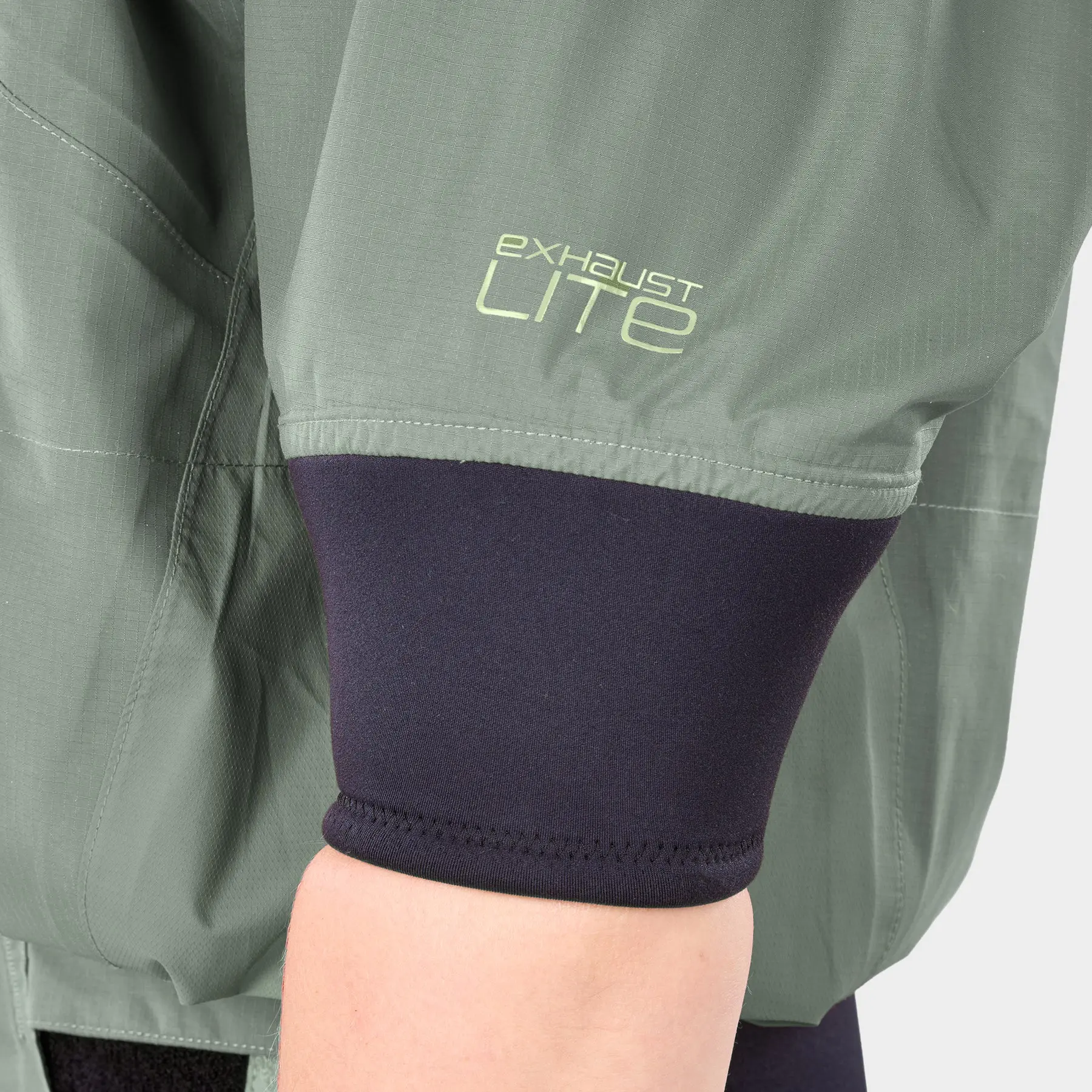 Anorak Level Six Soltice Women’s semi-dry top – Exhaust Lite 5 Anorak Anorak Level Six Soltice Women’s semi-dry top – Exhaust Lite 5